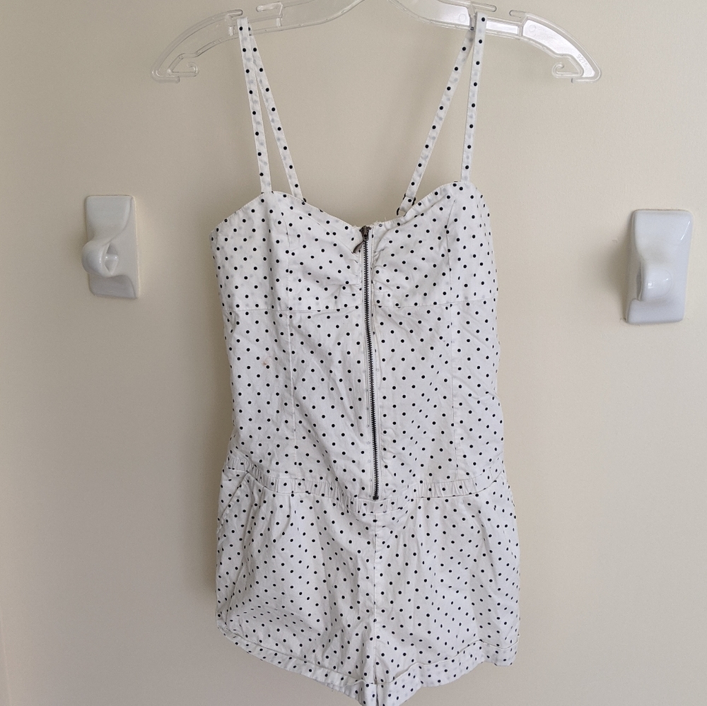 🤍 (2/$30) H&M Polka Dot Romper